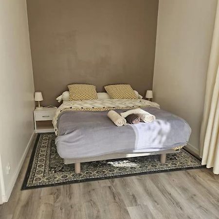Beautiful F2 Apartment 5 Stops By Train From Paris Moret-sur-Loing Zewnętrze zdjęcie