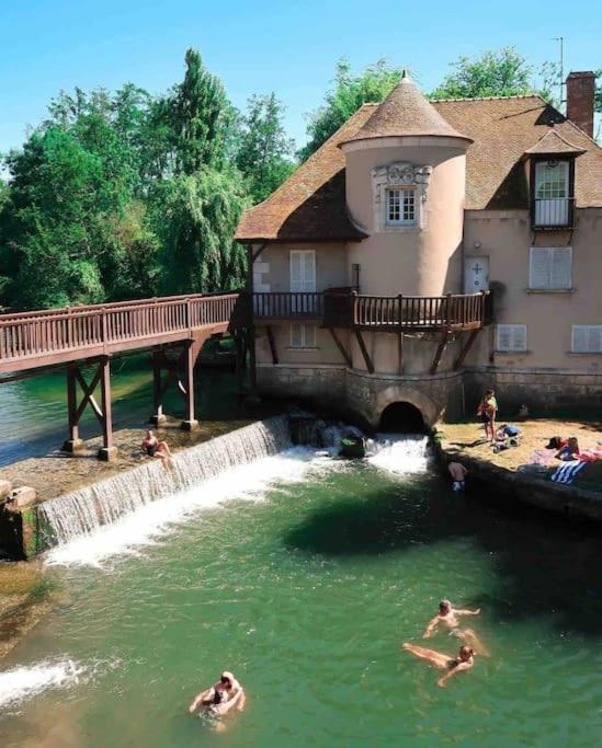 Beautiful F2 Apartment 5 Stops By Train From Paris Moret-sur-Loing Zewnętrze zdjęcie