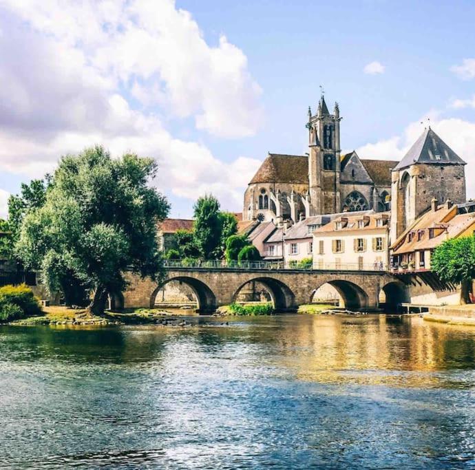 Beautiful F2 Apartment 5 Stops By Train From Paris Moret-sur-Loing Zewnętrze zdjęcie
